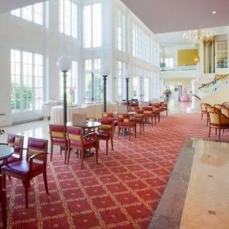 Gardaland Adventure Hotel 4*